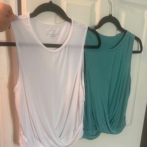 PAIR (Bundle) of Everyday Yoga active tanks in perfect condition (Teal & White)